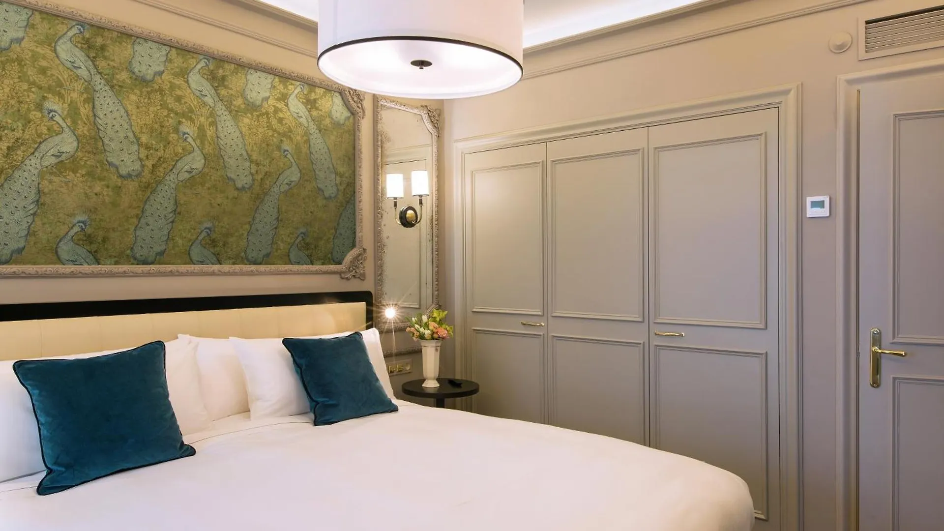 El Avenida Palace Barcelone 4*,