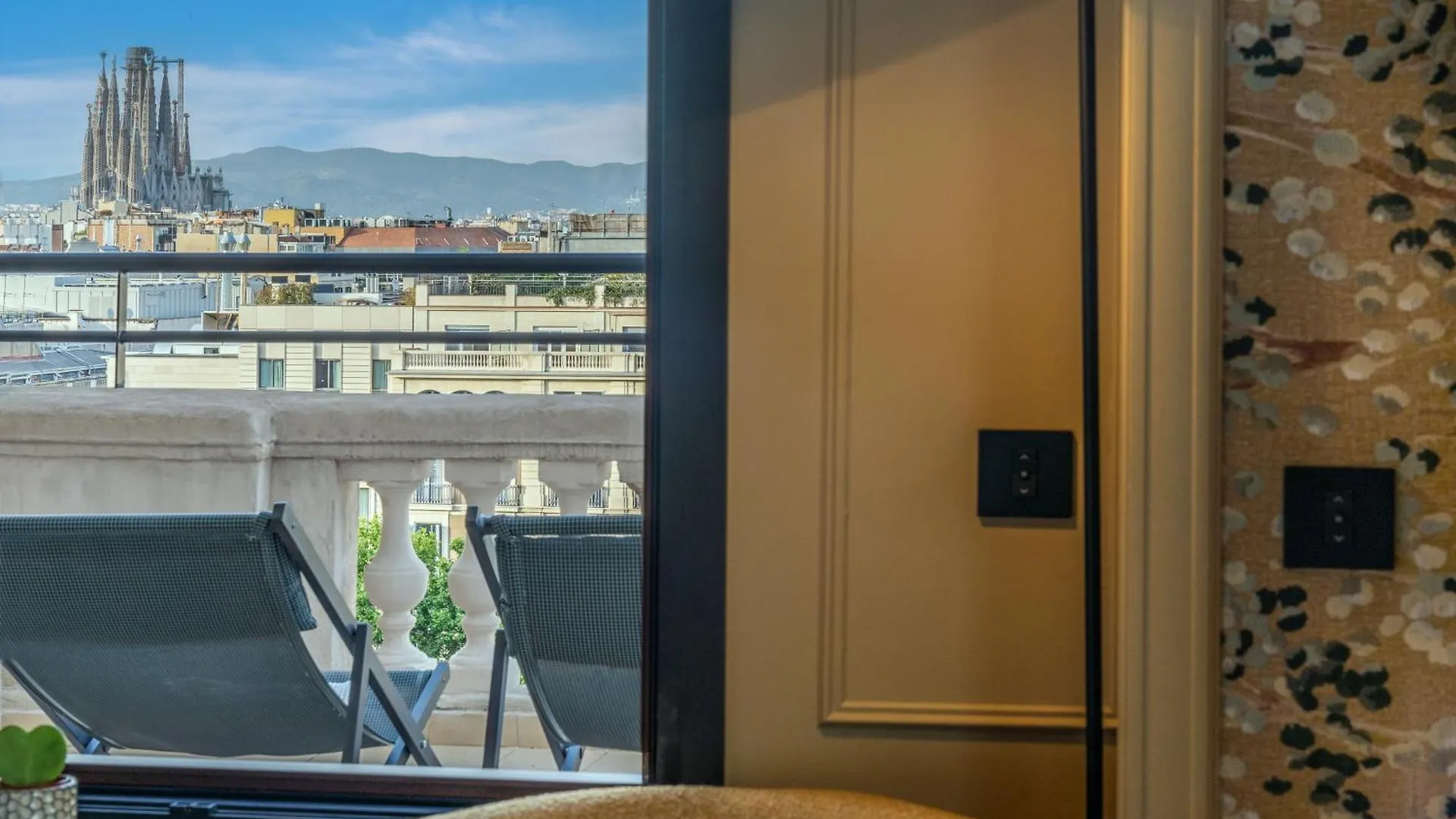 El Avenida Palace Barcelona Hotel